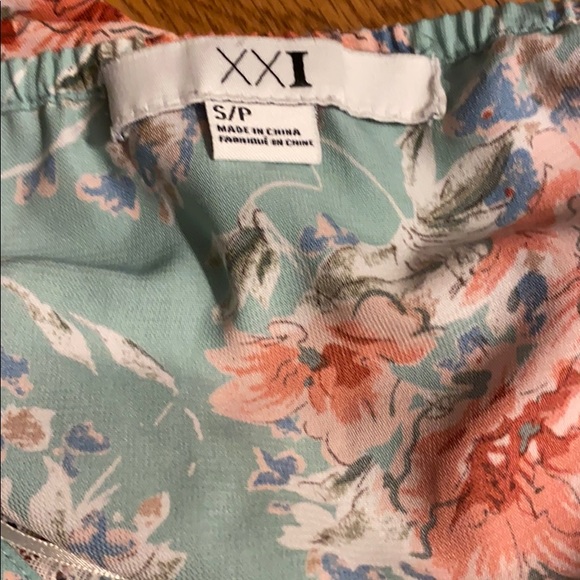 F21 Floral Dress (S) - Picture 4 of 4